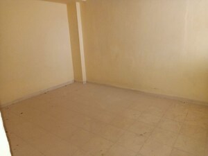 Room in 1 BHK Apartment at Makarba – for Rent