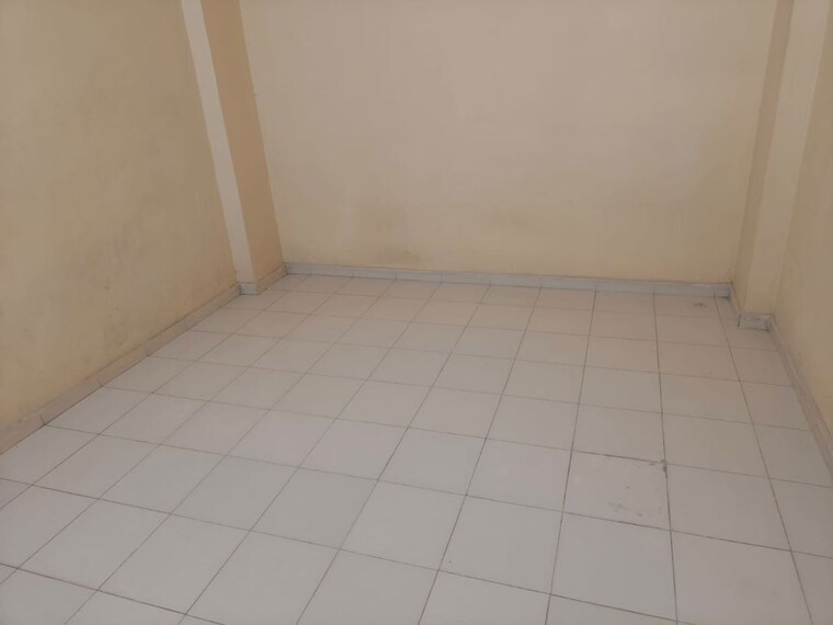 Room, makarba 1 Bedroom 450 Sq.Ft. Apartment In Makarba Ahmedabad 10510313