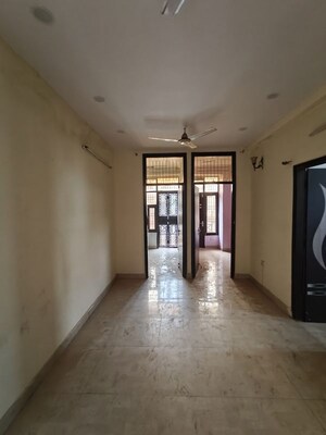 Room in 1 BHK Builder Floor at Vaishali Sector 5 – for Sale