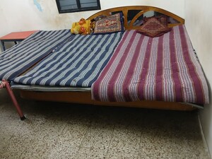 Bedroom in 2 BHK Villa at Satellite – for Rent