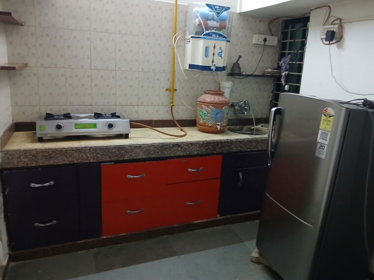 Kitchen, satellite 2 Bedroom 950 Sq.Ft. Villa In Satellite Ahmedabad 10510336