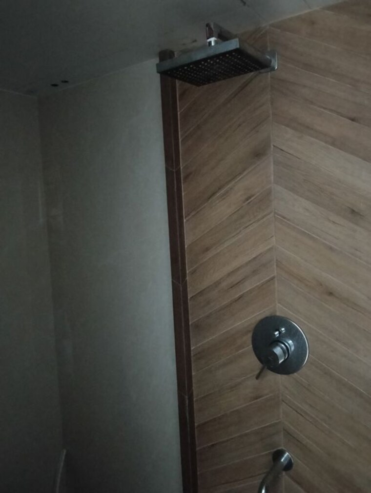 Room, amazon-apartments 2.5 Bedroom 800 Sq.Ft. Apartment In Borivali West Mumbai 10510436