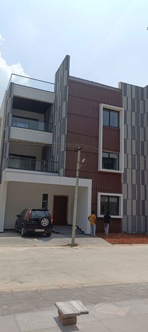  Villa For Sale in Kompally