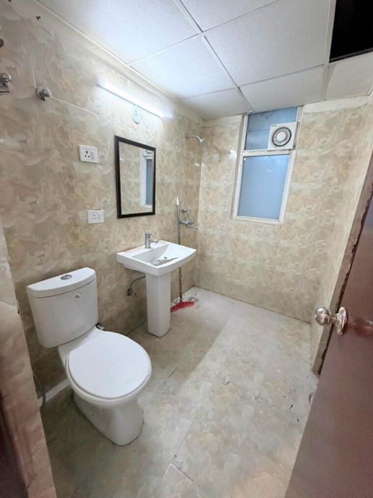 Bathroom, trident-embassy 3 Bedroom 1350 Sq.Ft. Apartment In Sector 1 Greater Noida Greater Noida 10510540
