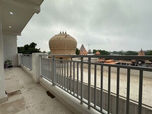 Balcony in 1 BHK Apartment at Chattarpur – for Rent