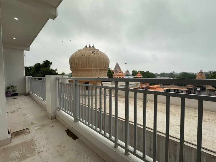 Balcony, chattarpur 1 Bedroom 600 Sq.Ft. Apartment In Chattarpur Delhi 10510543