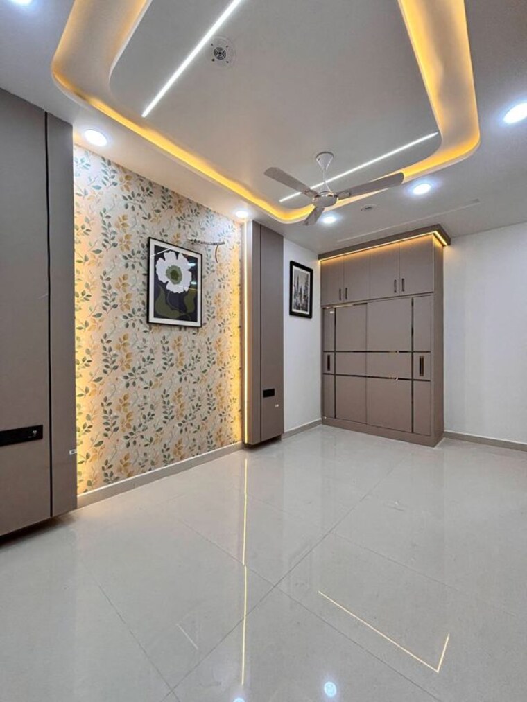 Room, uttam nagar 3 Bedroom 909 Sq.Ft. Builder Floor In Uttam Nagar Delhi 10510546