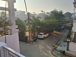 Balcony in 2 BHK Independent House at Gomti Nagar – for Rent