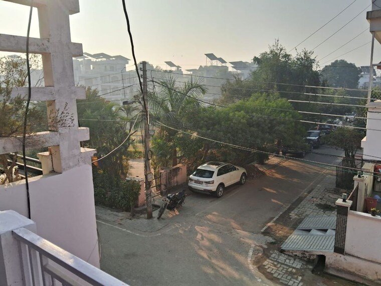 Balcony, gomti nagar 2 Bedroom 1100 Sq.Ft. Independent House In Gomti Nagar Lucknow 10510561