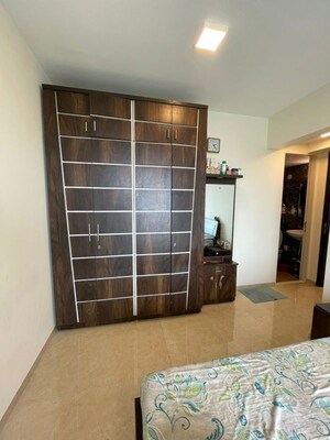 Furnished Amenities in 3 BHK Apartment at Dosti Eastern Bay, Wadala – for Rent