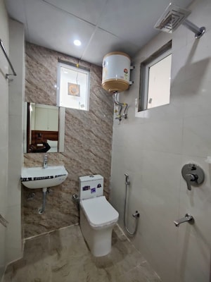 Team Area in 1 RK Builder Floor at Kirti Nagar – for Rent