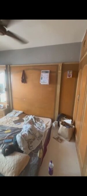 Bedroom in 2 BHK Apartment at Sagar Avenue  II, Santacruz East – for Rent