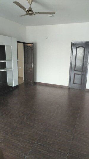 4 BHK Apartment For Rent in Dwarika Raj Garden City, Raj Nagar Extension