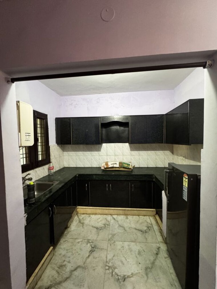 Kitchen, sector 45 1 RK 400 Sq.Ft. Builder Floor In Sector 45 Gurgaon 10510665
