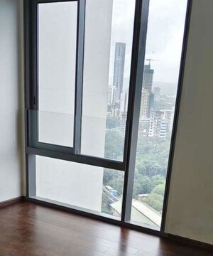 Building Lobby in 4 BHK Apartment at Piramal Mahalaxmi, Mahalaxmi – for Rent