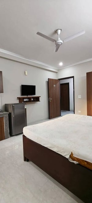 Bedroom in 1 RK Builder Floor at Mohyal Colony – for Rent