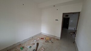 Room in 2 BHK Apartment at Sodepur – for Sale