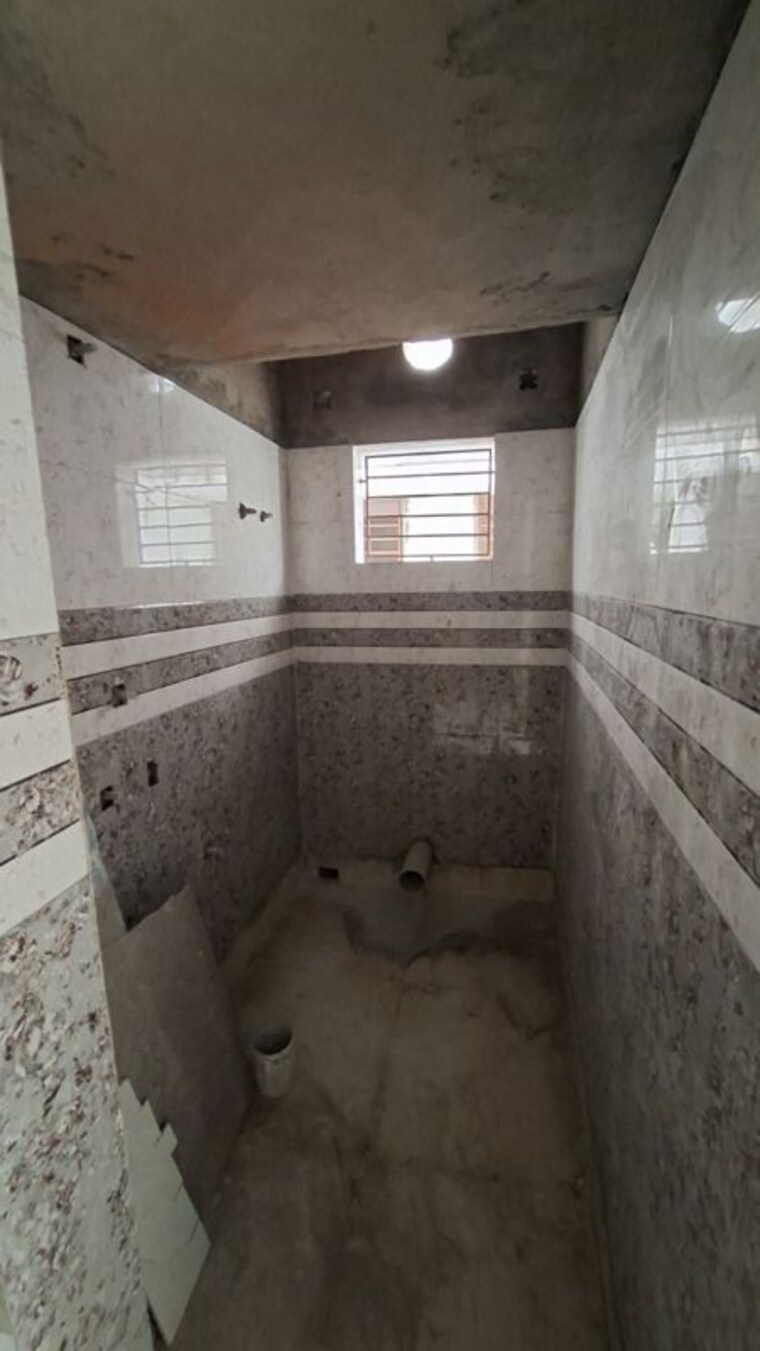 Bathroom, sodepur 2 Bedroom 747 Sq.Ft. Apartment In Sodepur Kolkata 10510670