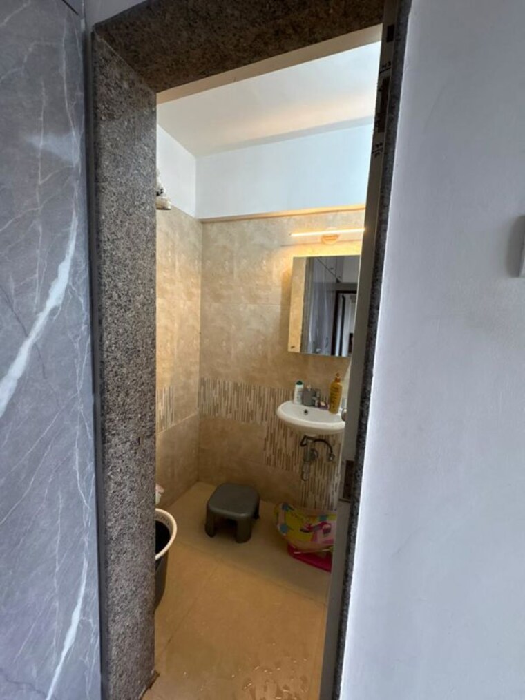 Bathroom, b-g-shirke-monte-verita-north-annexe 2 Bedroom 619 Sq.Ft. Apartment In Borivali East Mumbai 10510684