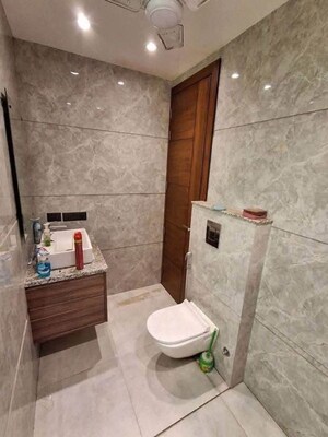 Bathroom in 1 BHK Builder Floor at Malviya Nagar – for Rent