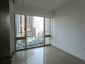 Room in 3 BHK Apartment at Indiabulls Sky Forest, Lower Parel – for Rent