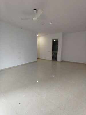 Room in 3 BHK Apartment at Hiranandani Fortune City, New Panvel – for Sale