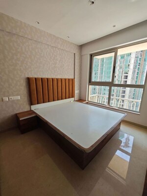 Master Bedroom in 1 BHK Apartment at Hiranandani Regent Hill, Powai – for Rent