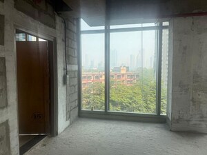 Room in  Office Space at Lodha The Park, Worli – for Rent