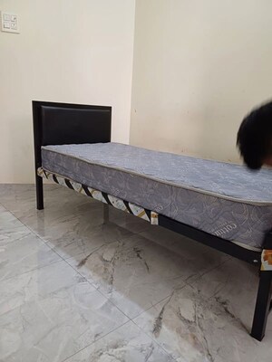 Room in  Pg at Turbhe – for Rent