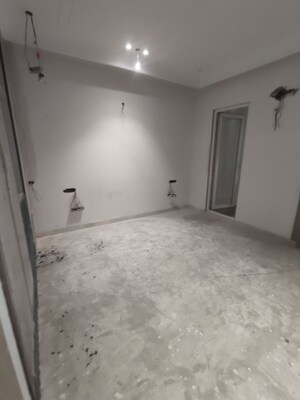 Room in 3 BHK Builder Floor at Vikas Puri – for Sale