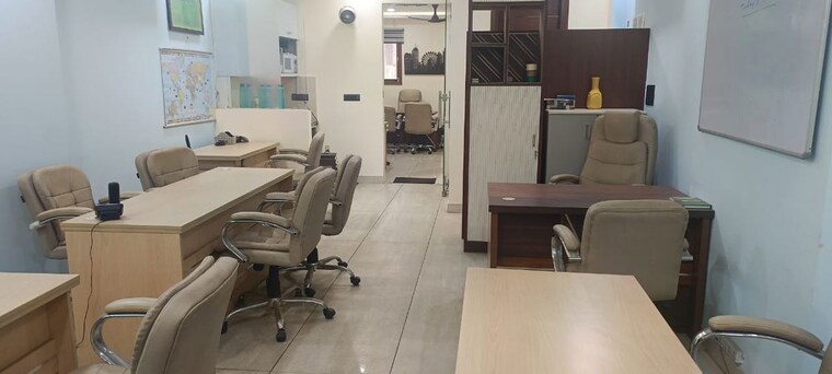 Team Area, greater kailash ii Commercial Office Space 2700 Sq.Ft. In Greater Kailash ii Delhi 10510942