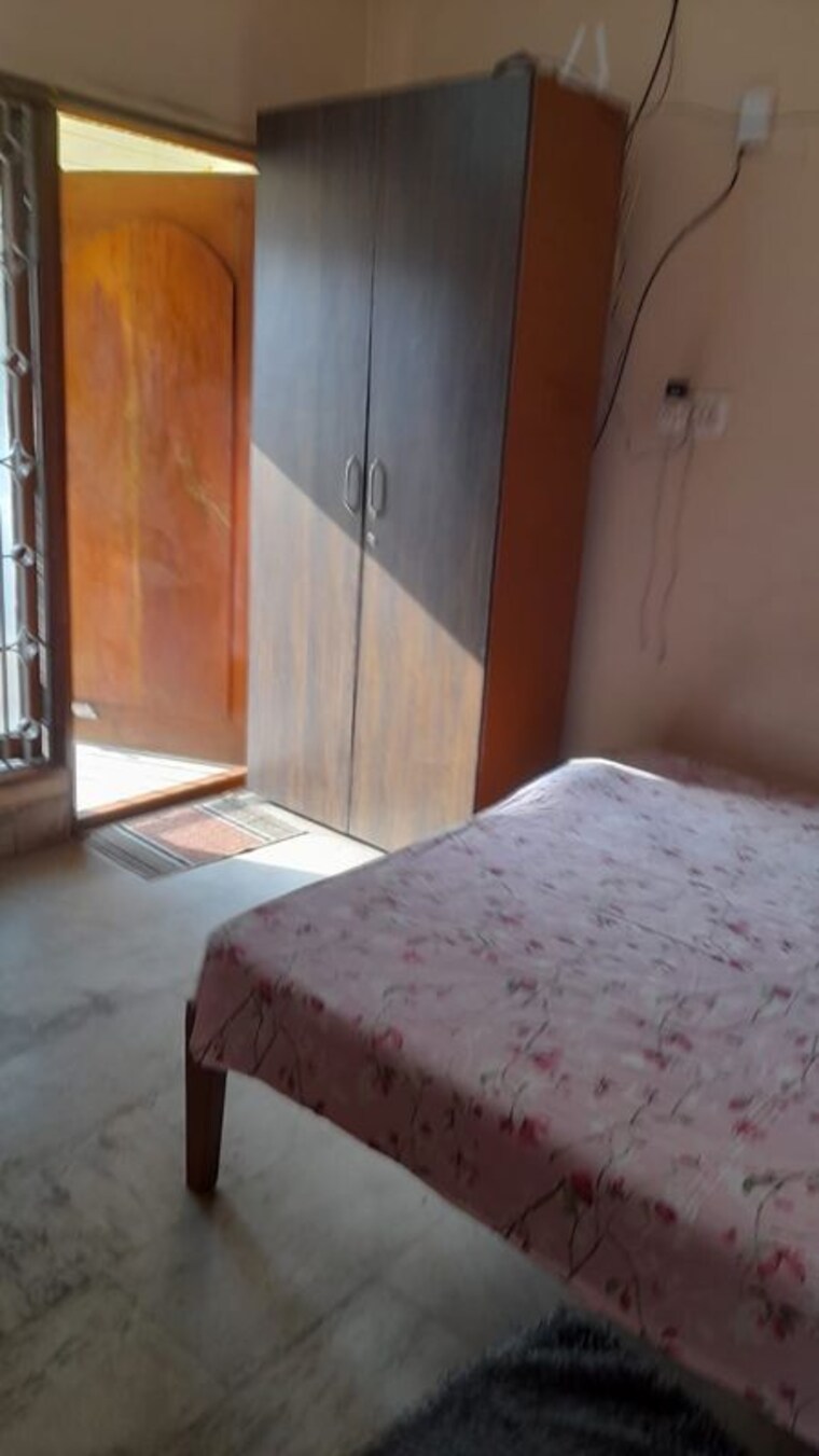 Bedroom, mission road Studio 400 Sq.Ft. Independent House In Mission Road Bangalore 10510944