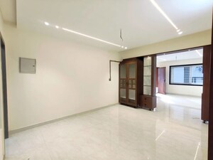 Room in 3 BHK Apartment at Muthyala Reddy Nagar – for Sale