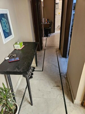 Team Area in 3 BHK Builder Floor at East Of Kailash – for Rent
