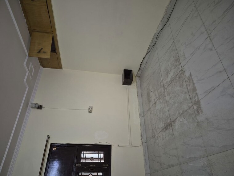 undefined, kotla 3.5 Bedroom 1250 Sq.Ft. Apartment In Kotla Delhi 10511011