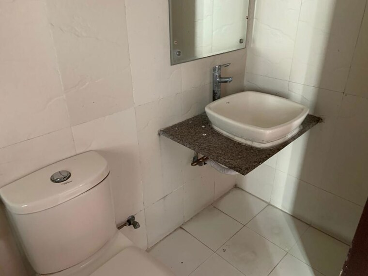 Bathroom, amrapali-eden-park 2 Bedroom 1180 Sq.Ft. Apartment In Sector 50 Noida 10511019