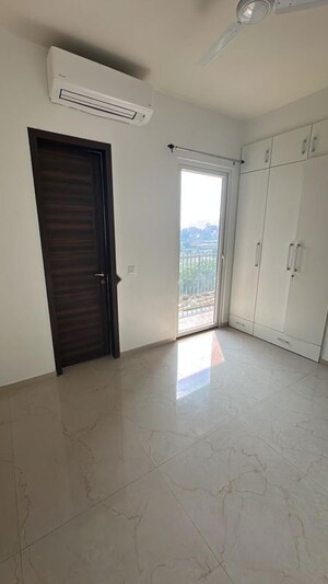 Room in 2 BHK Apartment at Zara Aavaas, Sector 104 – for Rent
