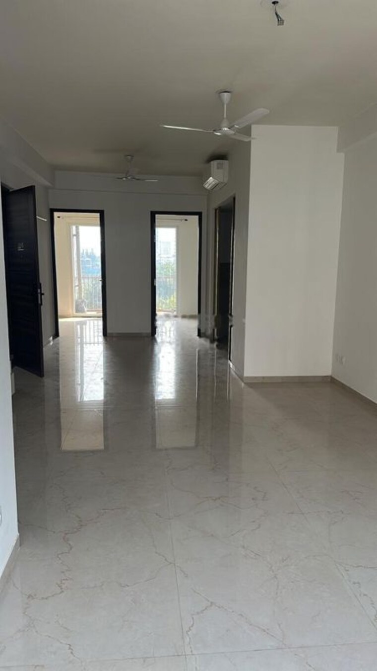 Room, zara-aavaas 2 Bedroom 762 Sq.Ft. Apartment In Sector 104 Gurgaon 10511026