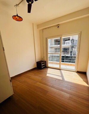 Room in 3 BHK Builder Floor at Sector 23 – for Rent