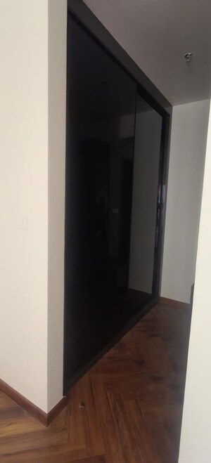 Building Lobby in 4 BHK Apartment at Shalimar Belvedere Court, Gomti Nagar – for Rent