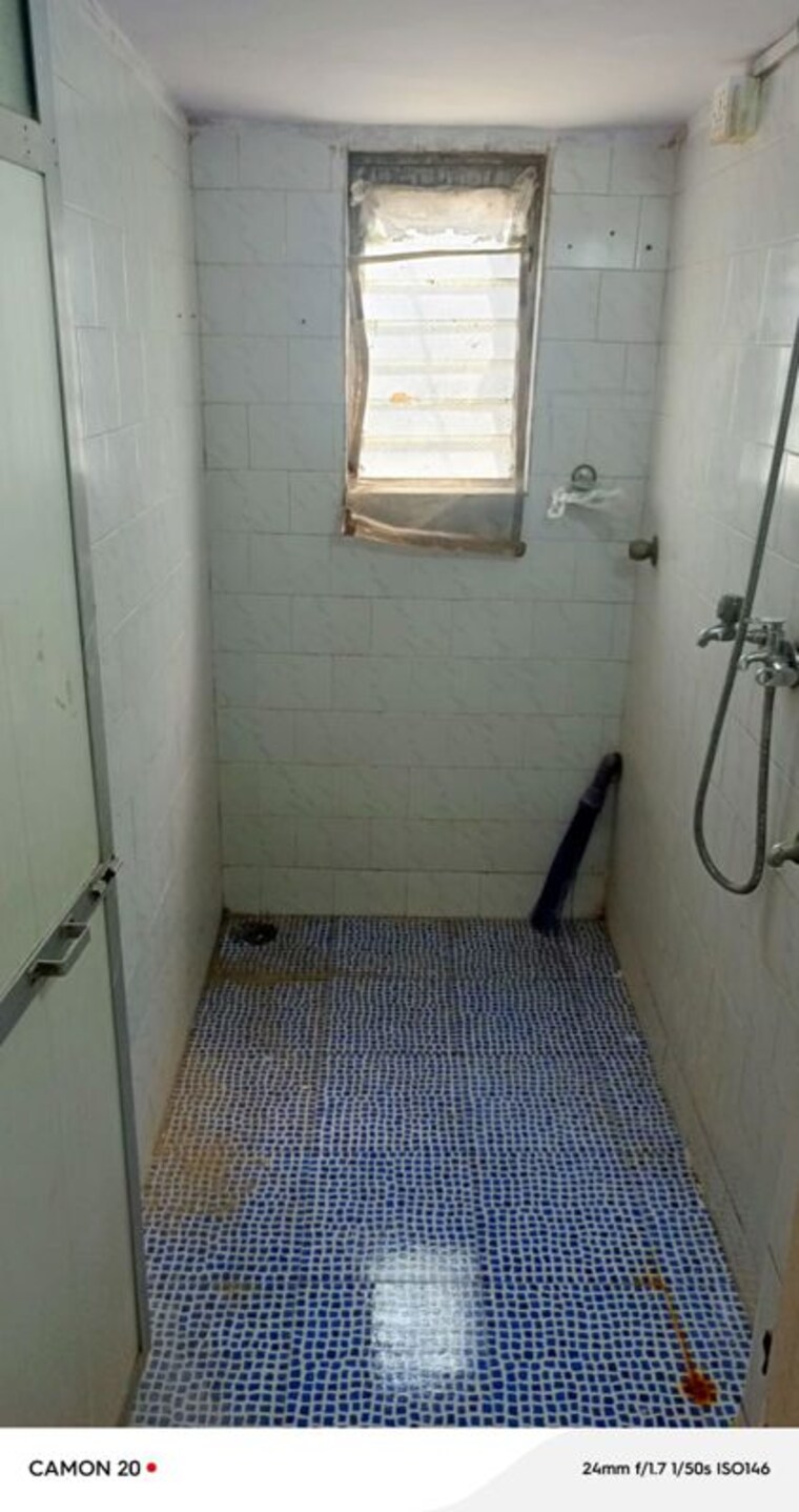 Bathroom, jai-vidyadani-chs 1 RK 300 Sq.Ft. Apartment In Andheri East Mumbai 10511039