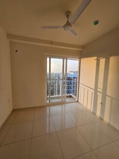 2 BHK Apartment For Sale in Godrej Royale Woods