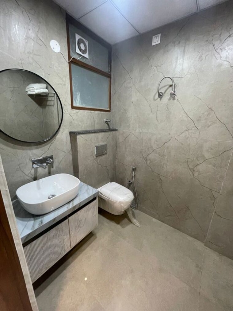 Bathroom, the-suman-marvelous 3 Bedroom 1750 Sq.Ft. Apartment In Ramgarh Bhudda Zirakpur 10511100