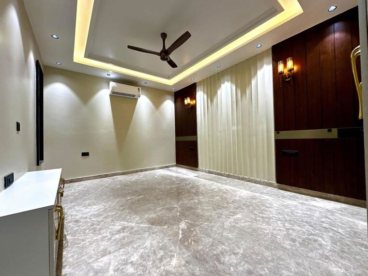Bedroom, sector 67 4 Bedroom 300 Sq.Ft. Builder Floor In Sector 67 Gurgaon 10511134