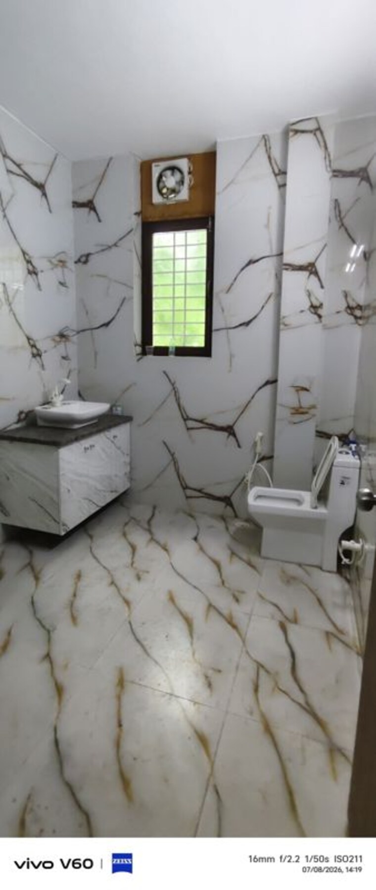 Bathroom, sector 105 3 Bedroom 300 Sq.Mt. Independent House In Sector 105 Noida 10511128