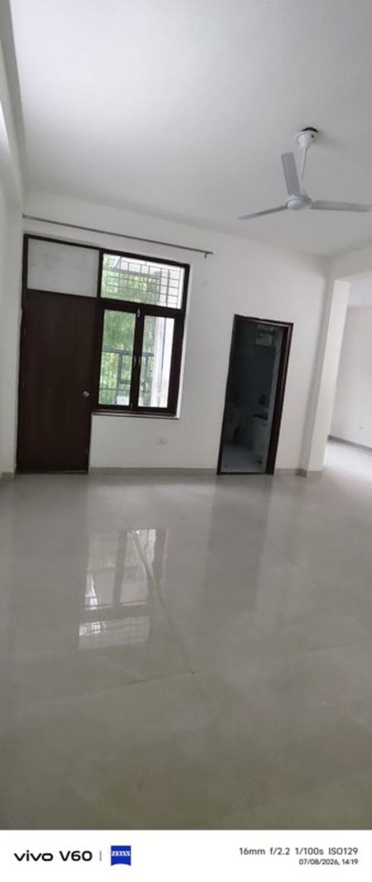 Room, sector 105 3 Bedroom 300 Sq.Mt. Independent House In Sector 105 Noida 10511128