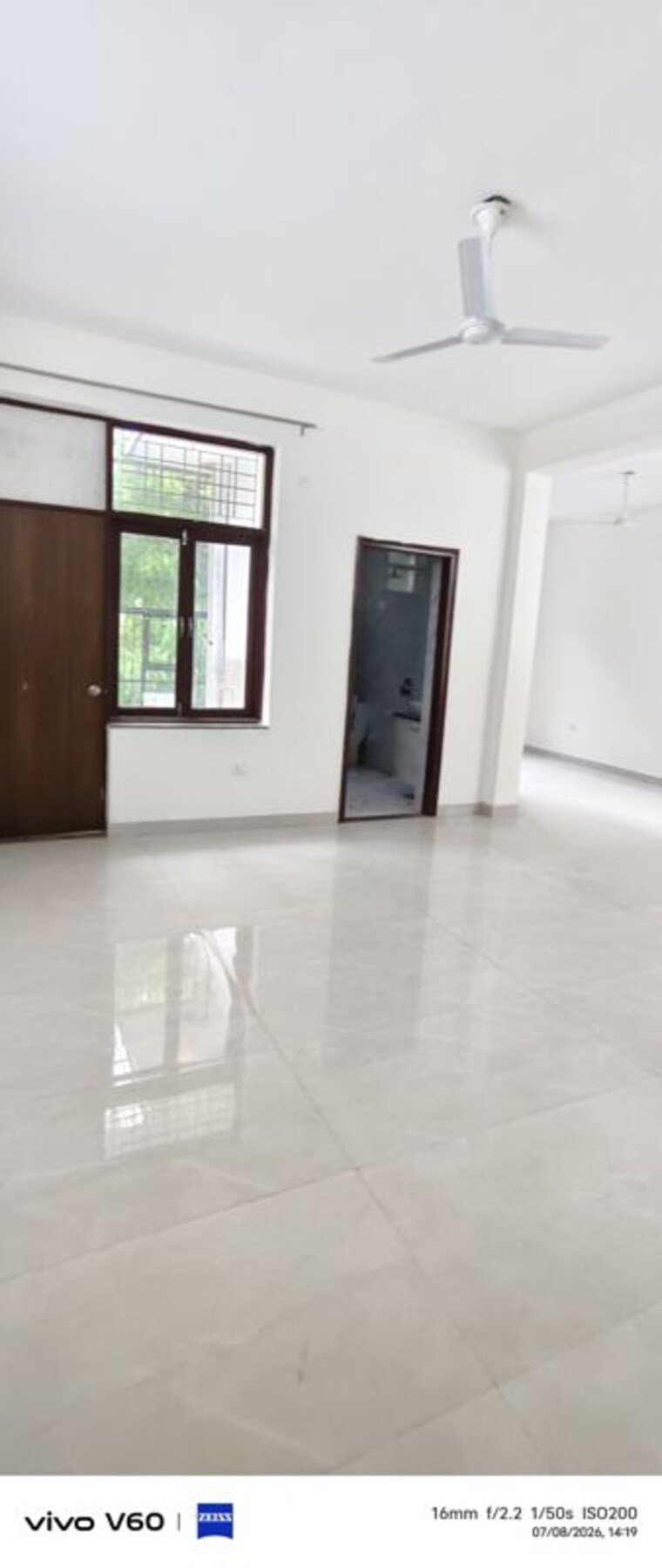 Room, sector 105 3 Bedroom 300 Sq.Mt. Independent House In Sector 105 Noida 10511128