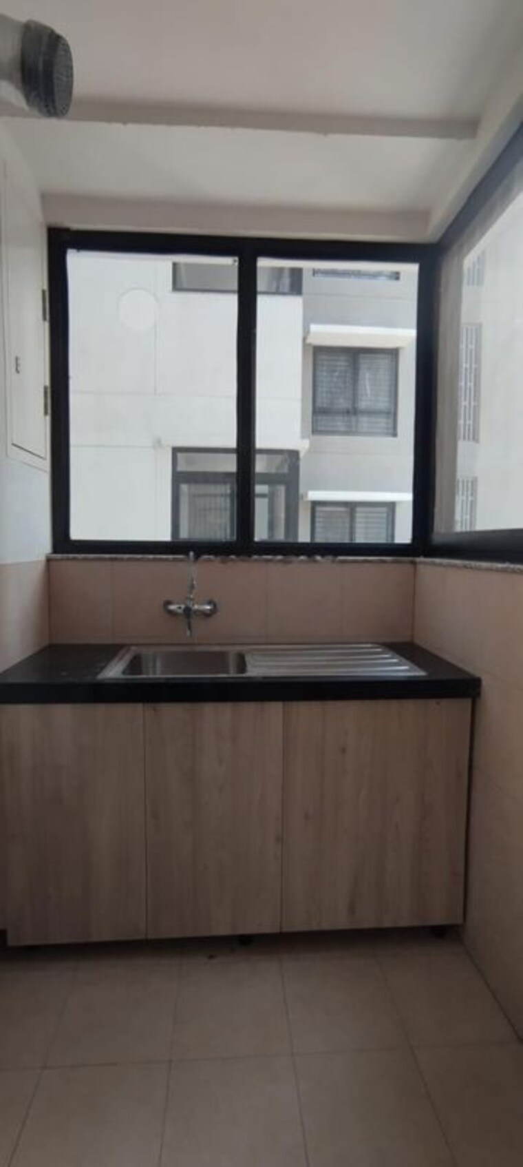 Kitchen, sobha-city-gurgaon 3.5 Bedroom 4686 Sq.Ft. Apartment In Sector 108 Gurgaon 10511185