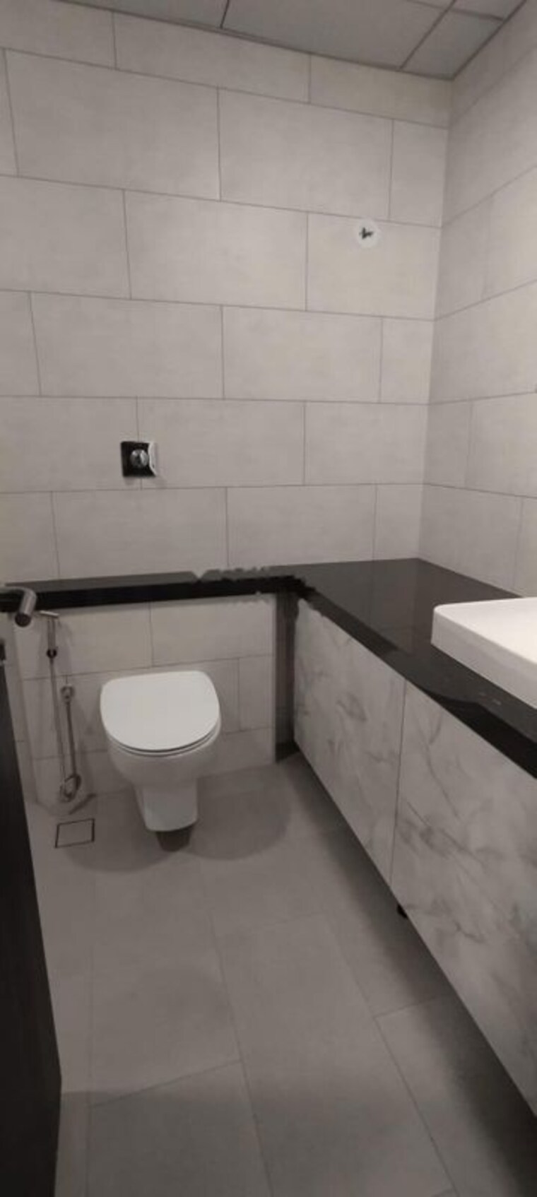 Bathroom, sobha-city-gurgaon 3.5 Bedroom 4686 Sq.Ft. Apartment In Sector 108 Gurgaon 10511185