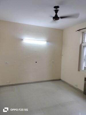 Room in 3 BHK Apartment at Rohtas Plumeria, Gomti Nagar – for Rent